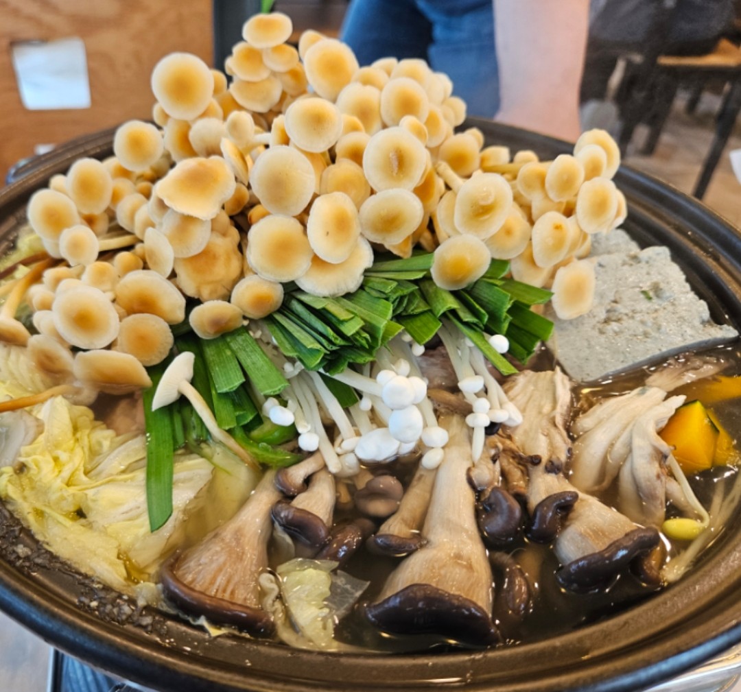 단골식당 버섯전골