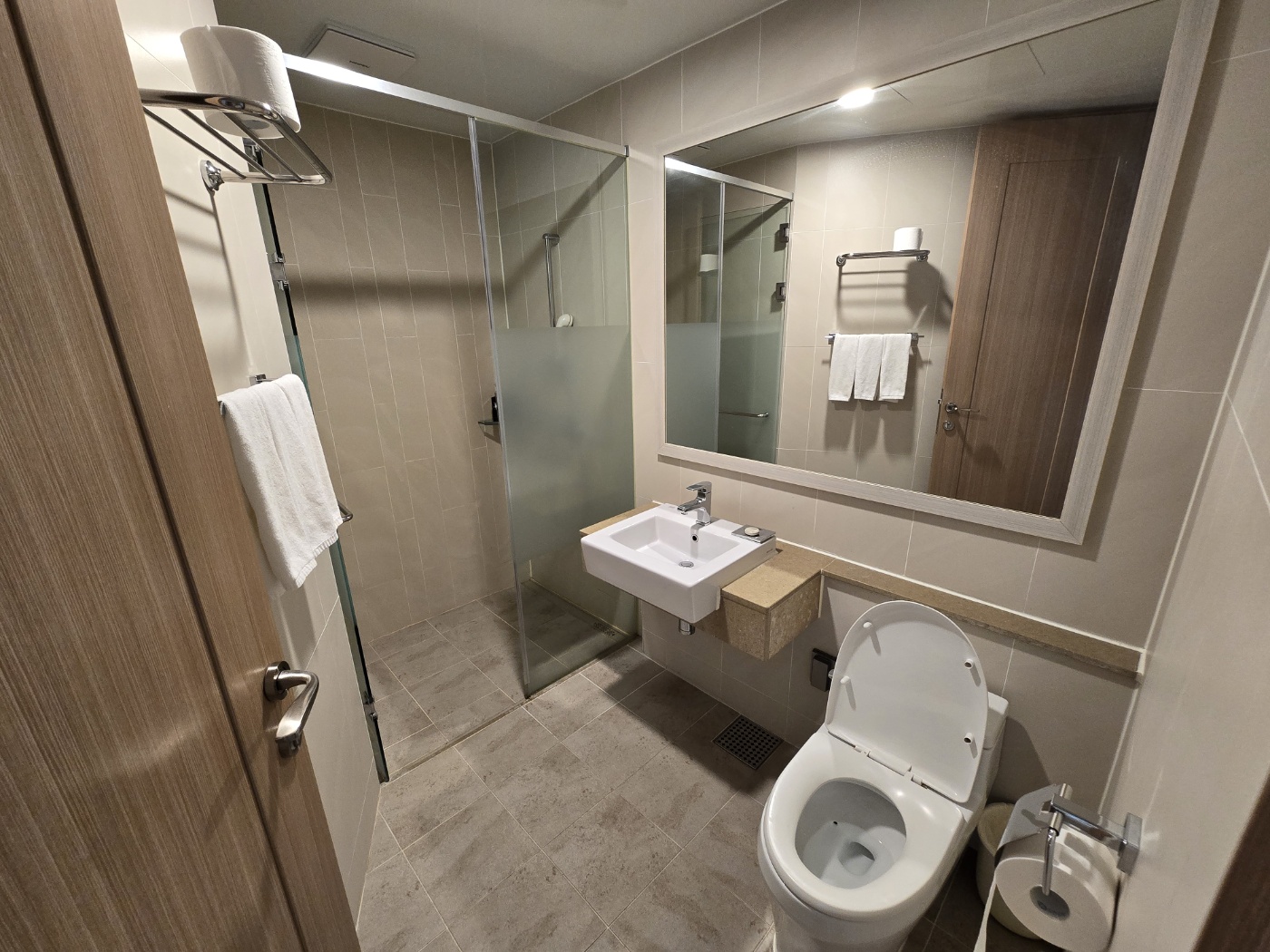 거실에 있는 화장실