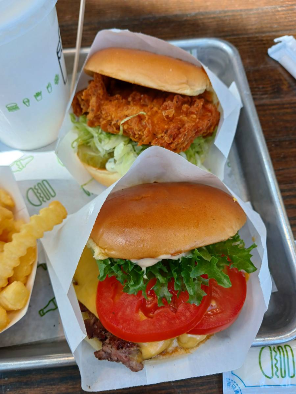 오늘의 주문 버거들