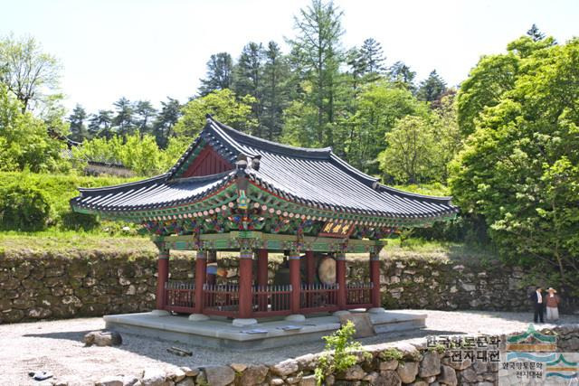 청암사-범종각