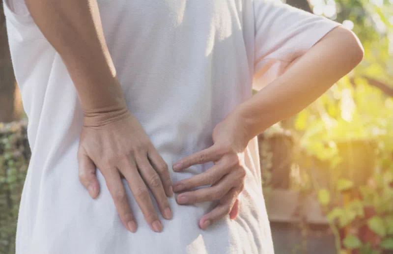 자고 일어나면 허리가 아파요