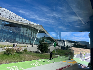 팔로알토에서 공공 자원을 활용하여 영어 노출을 극대화하는 방법