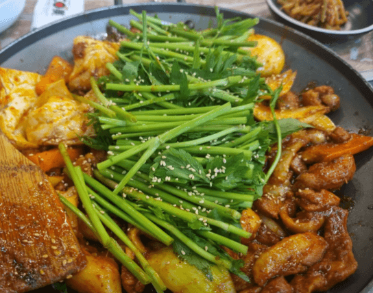 생방송투데이 오리주물럭 오리탕 전복낙지 목포 맛집