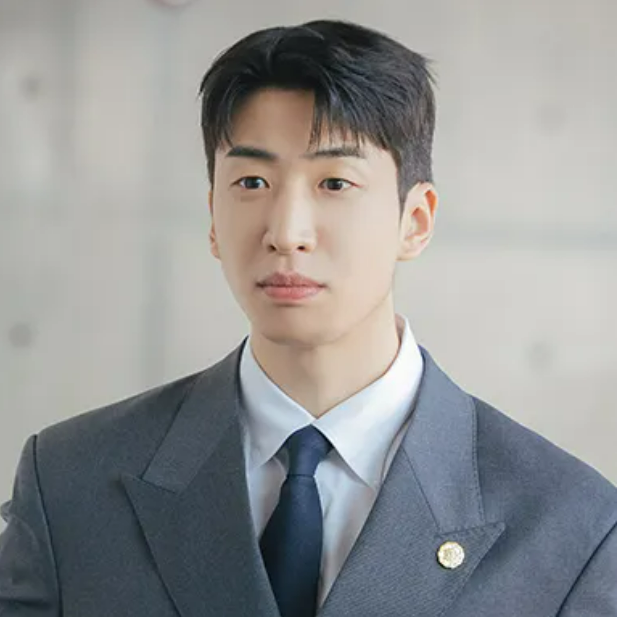 21세기 대군부인 유수빈