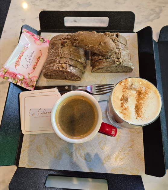 커피 디저트 사진