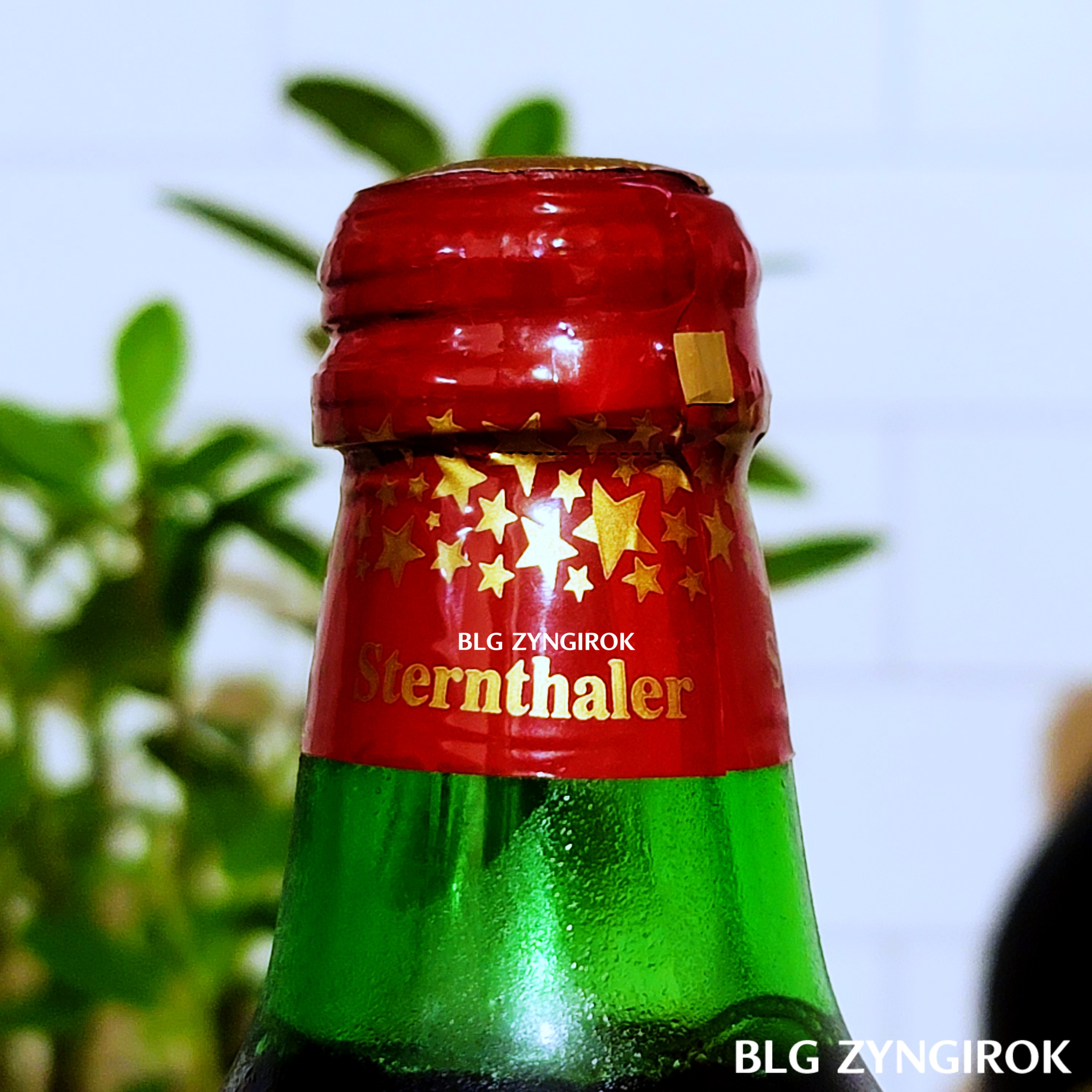 글뤼봐인-뚜껑이-Sternhaler-마크와-함게-포장되어-있다.