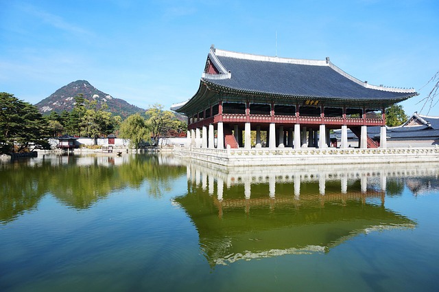 밤의 석조전 