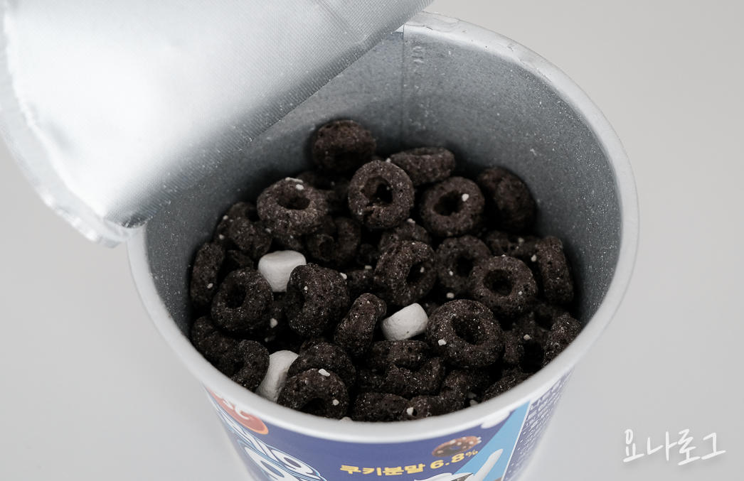 오레오오즈 컵시리얼 편의점신상 시리얼 씨리얼 편의점간식 편의점과자 아침대용 오레오오즈컵 첵스 콘프로스트 콘프레이크 후르츠링 간식추천 CU편의점 GS편의점 홈플러스 이마트