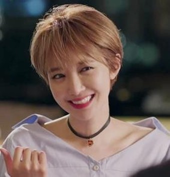 고준희 나이 프로필 학력 단발머리스타일 근황