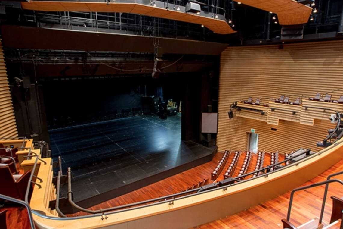 달오름 극장 좌석 시야 2층 f열 4석