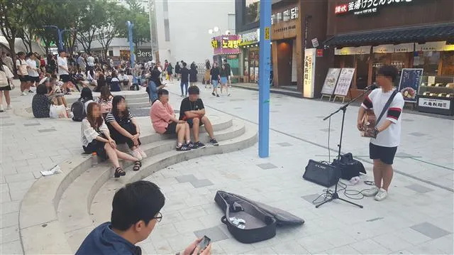 거리 공연 버스킹 매력과 전국 명소 추천 예술의 길거리 무대_8