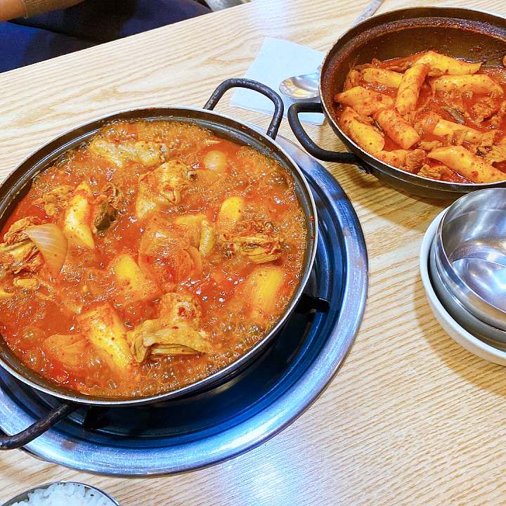 회기 경희대 맛집 추천 생방송투데이 백종원 골목식당 소개 수도권 최고의 고기떡볶이 닭볶음탕 찜닭 오늘방송 빅데이터 랭킹 맛집