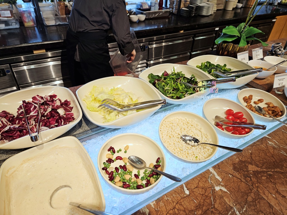 제주신화월드 메리어트 리조트 조식 스카이 온 파이브 다이닝 조식 후기