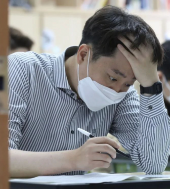 이준석