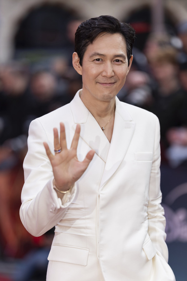 이정재 작품 활동