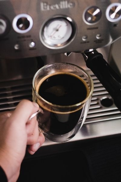 아메리카노 커피란 무엇이며 집에서 만드는 방법