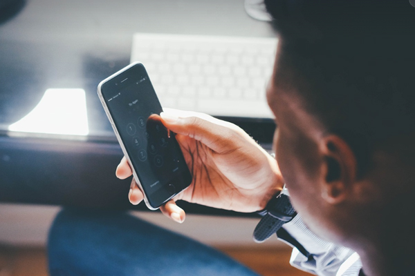 블루라이트 차단이 필요한 이유와 건강 영향