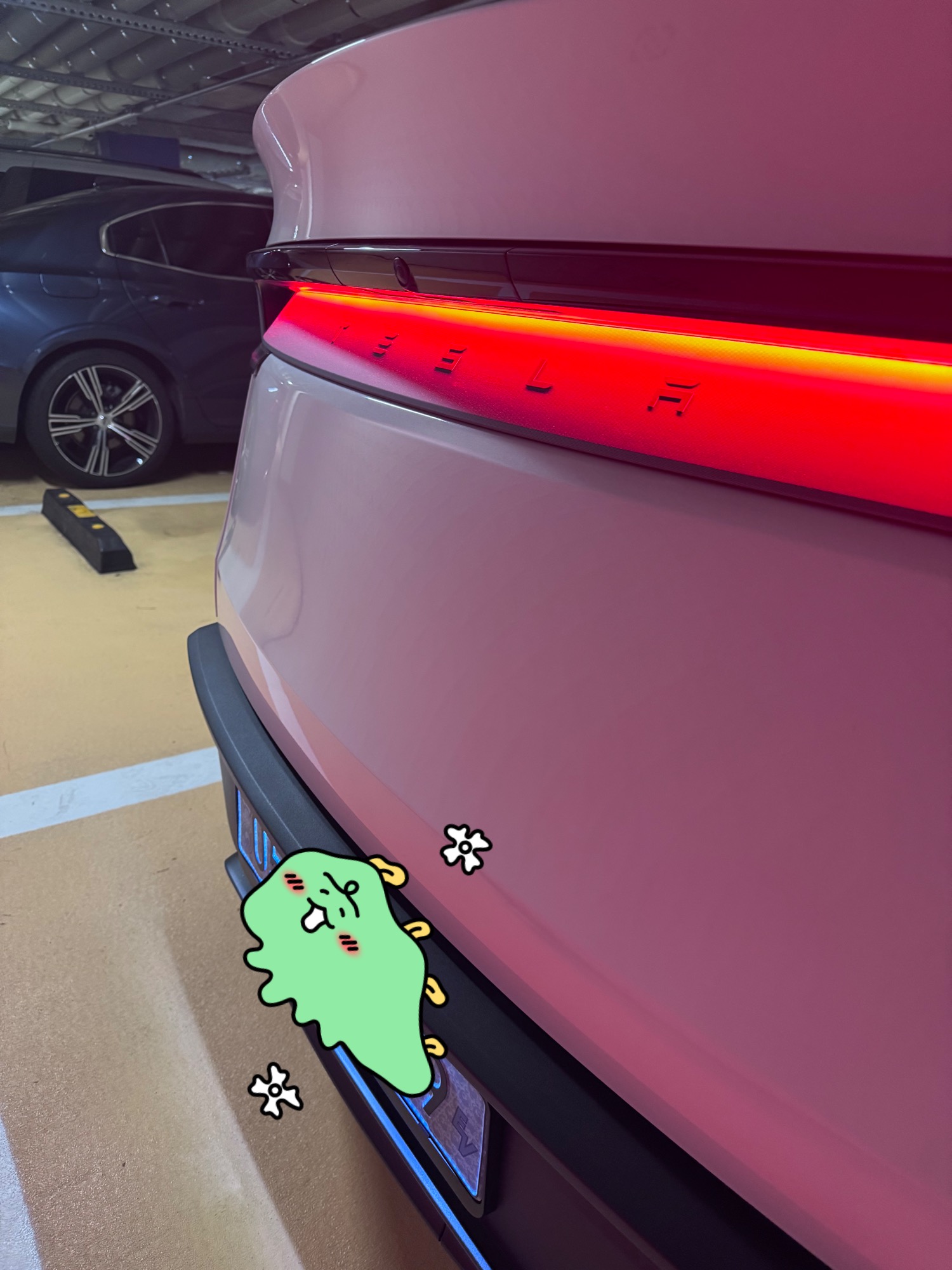 테슬라 신형 모델 Y 주니퍼