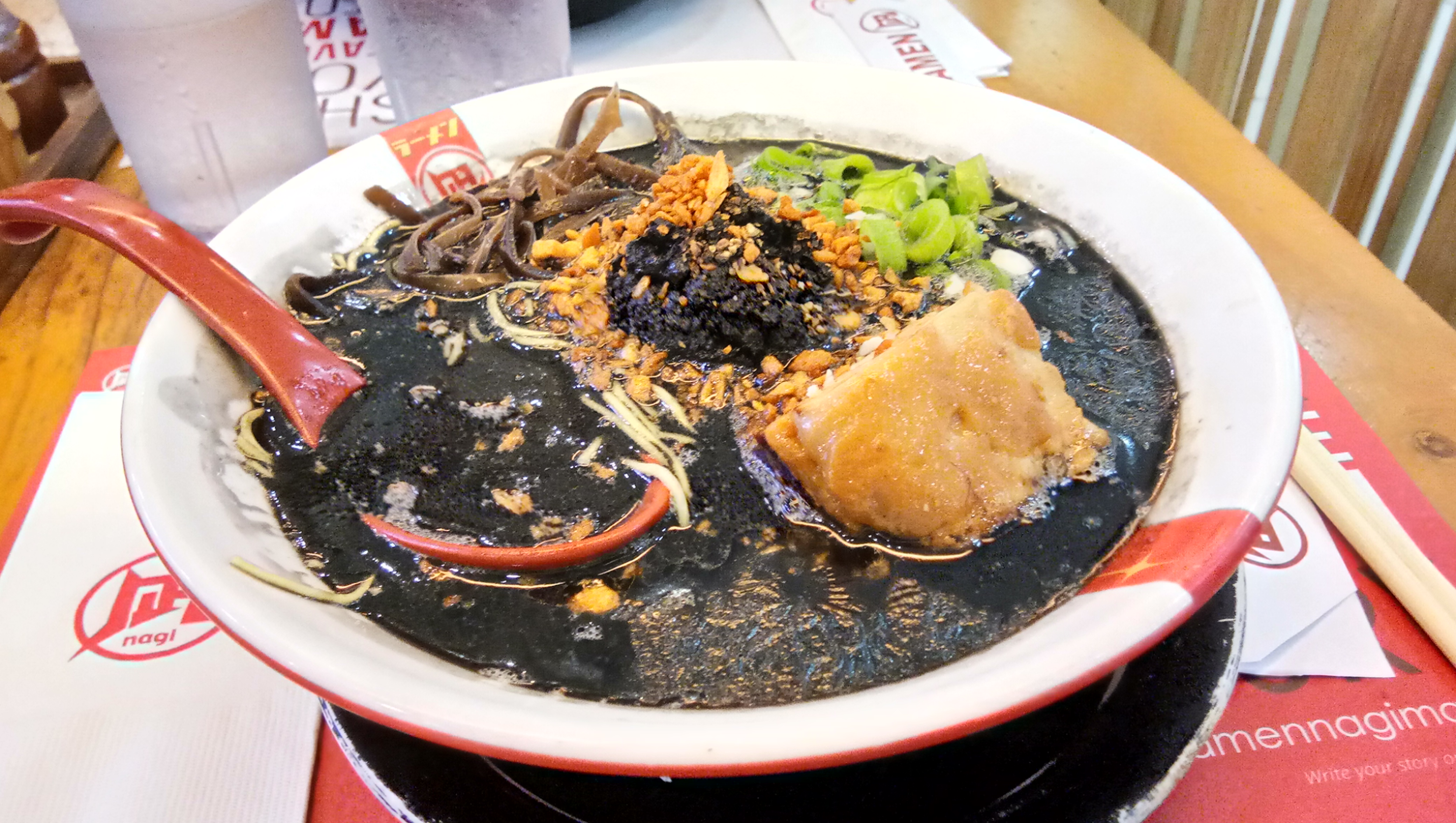 필리핀 마닐라 라멘 맛집 - 라멘 나기 - 돈코츠 라멘 맛집 - 오징어 먹물 라멘