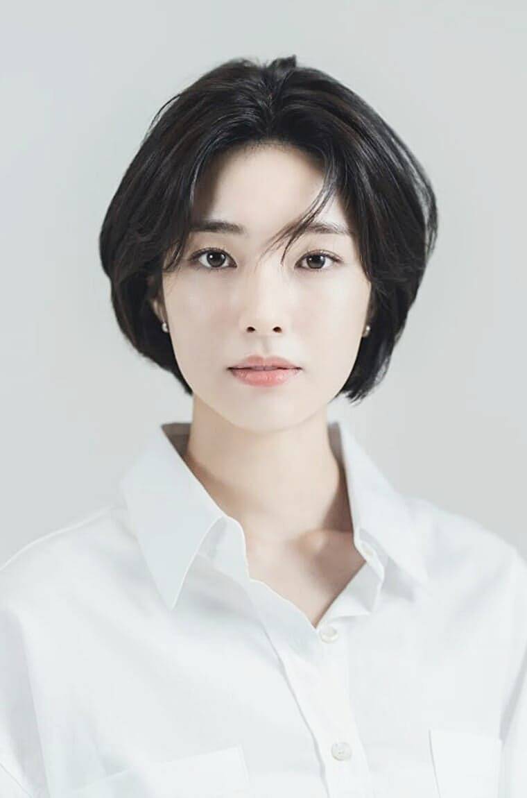 배우-하영