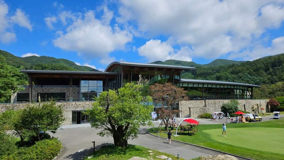 골프장 경험담 홍천 세이지우드cc 사람이 가장 쾌적함을 느끼는 해발 765m에서 경험하는 자연, 골프, 쉼