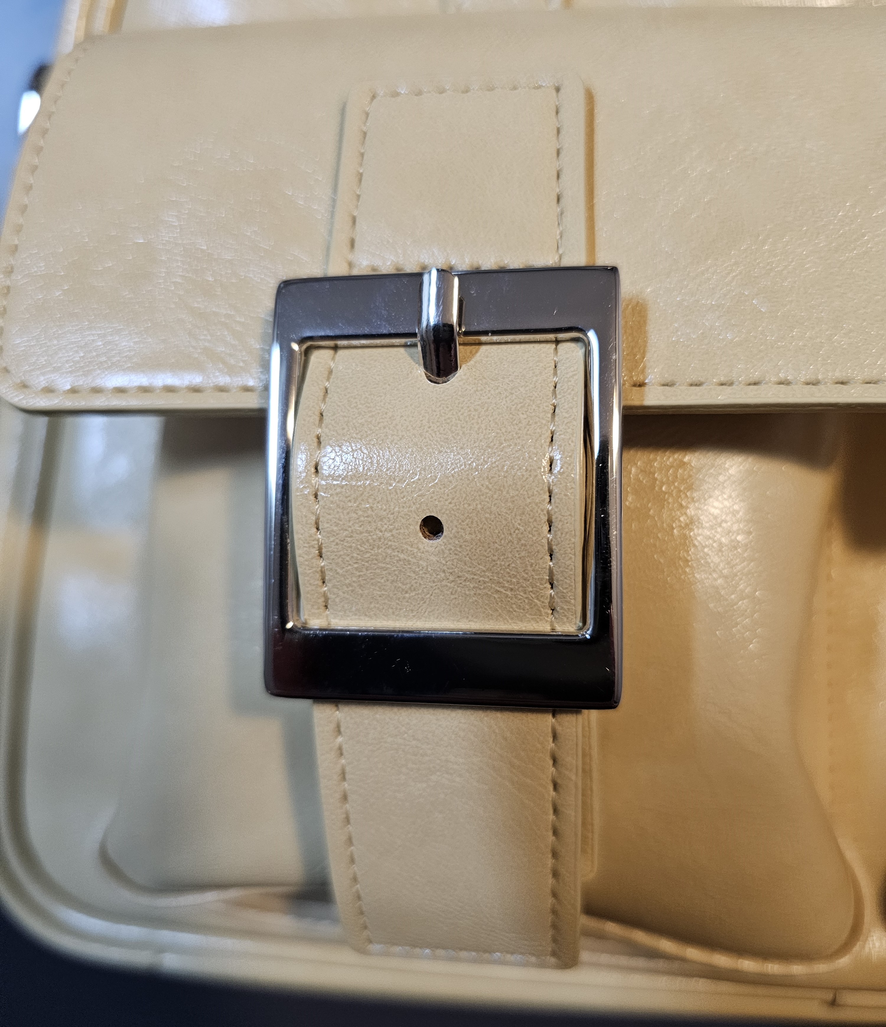 필인더블랭크 PK 미들 숄더백