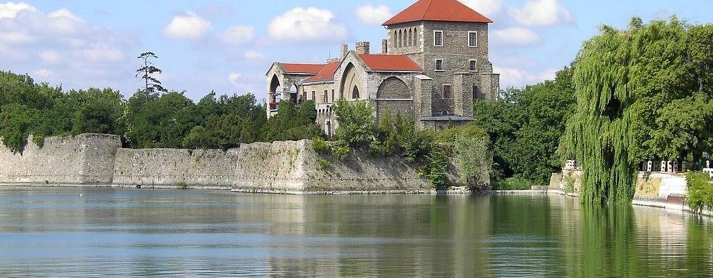 헝가리 터터 (Tata)