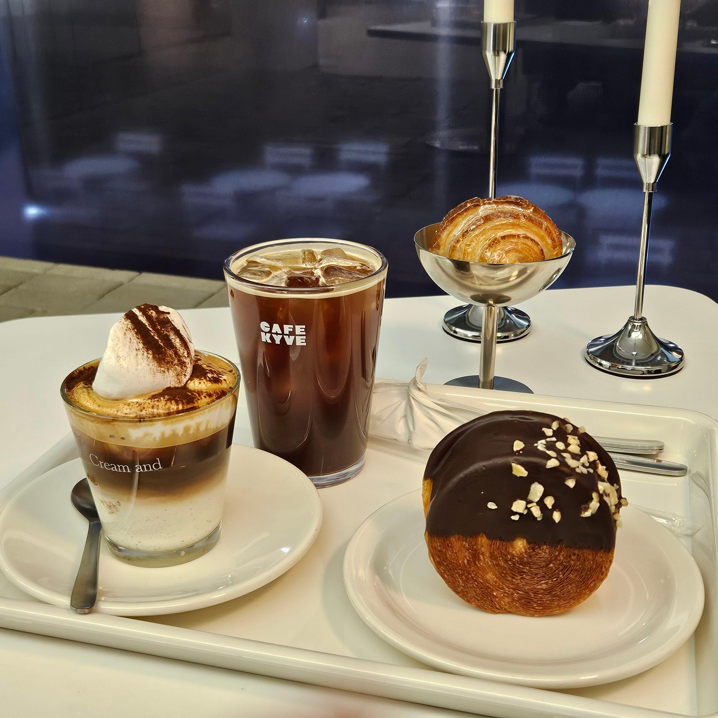 카페 주문 메뉴 사진