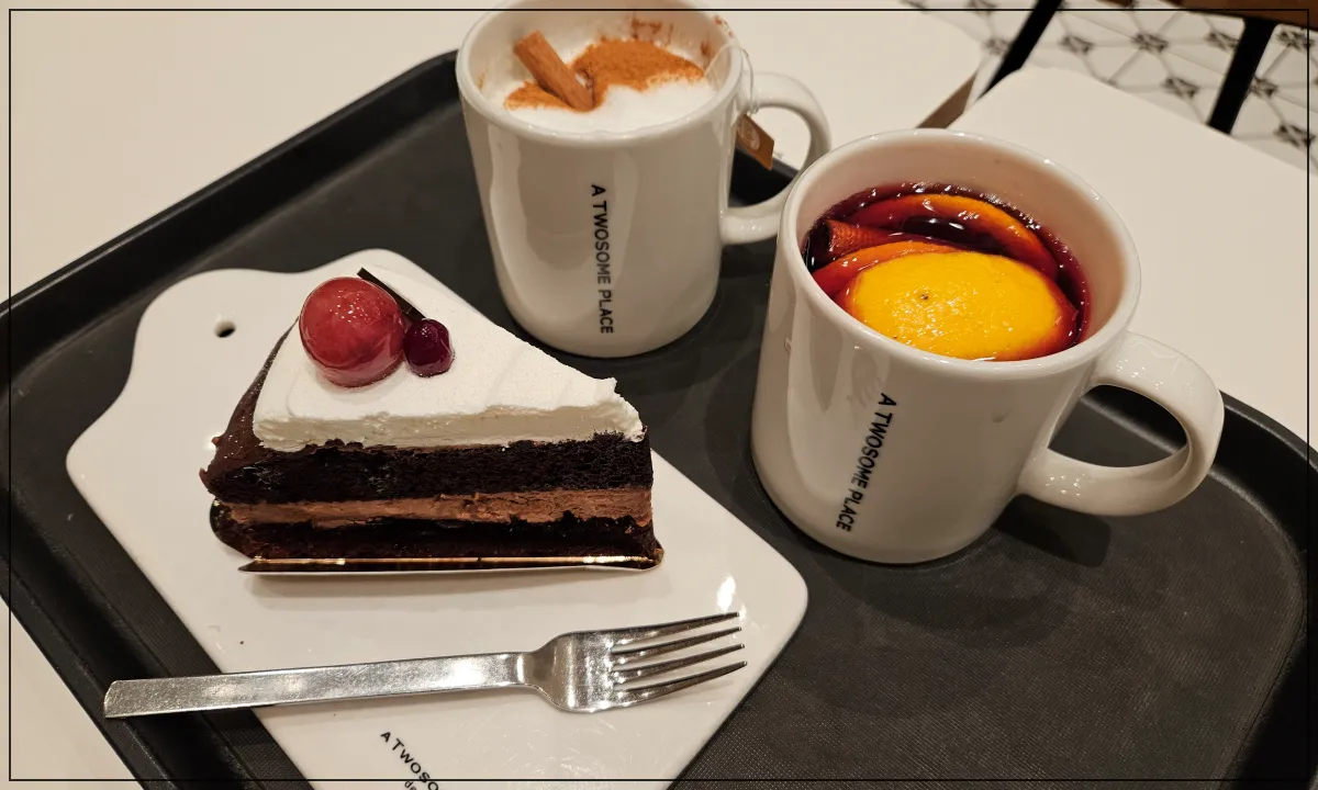 투썸플레이스-뱅쇼-진저라떼-케이크