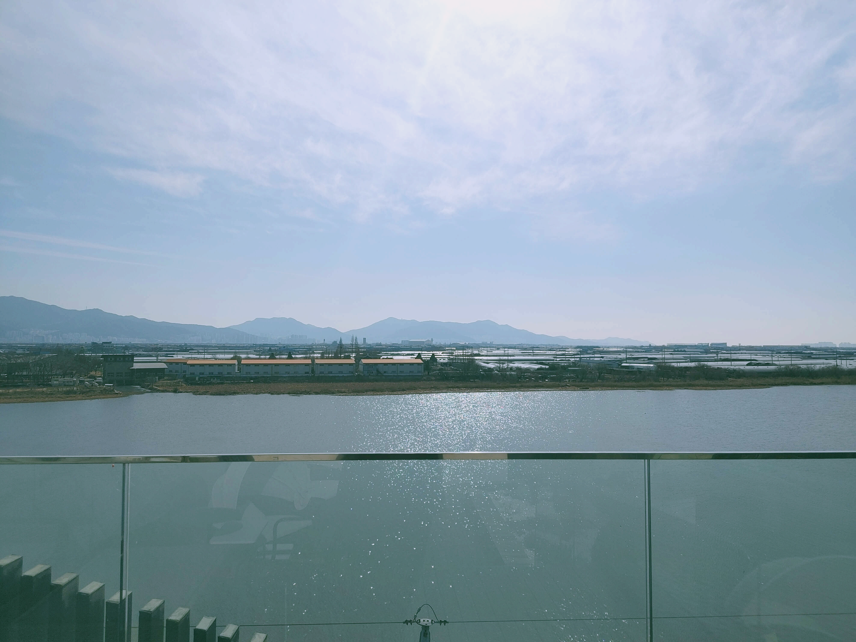 김해_강변뷰카페_라인25_루프탑