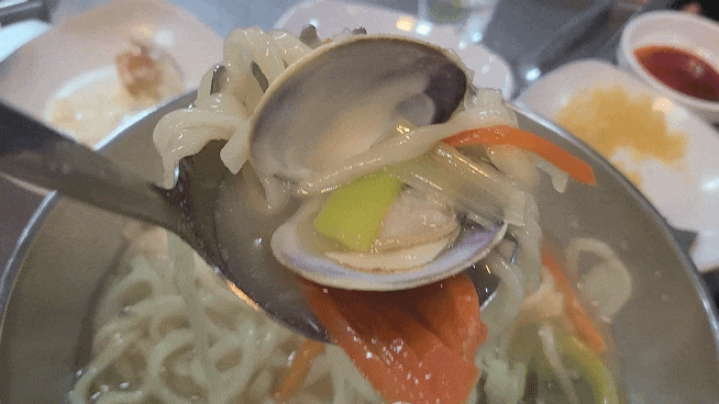 회포풀자-칼국수-조개