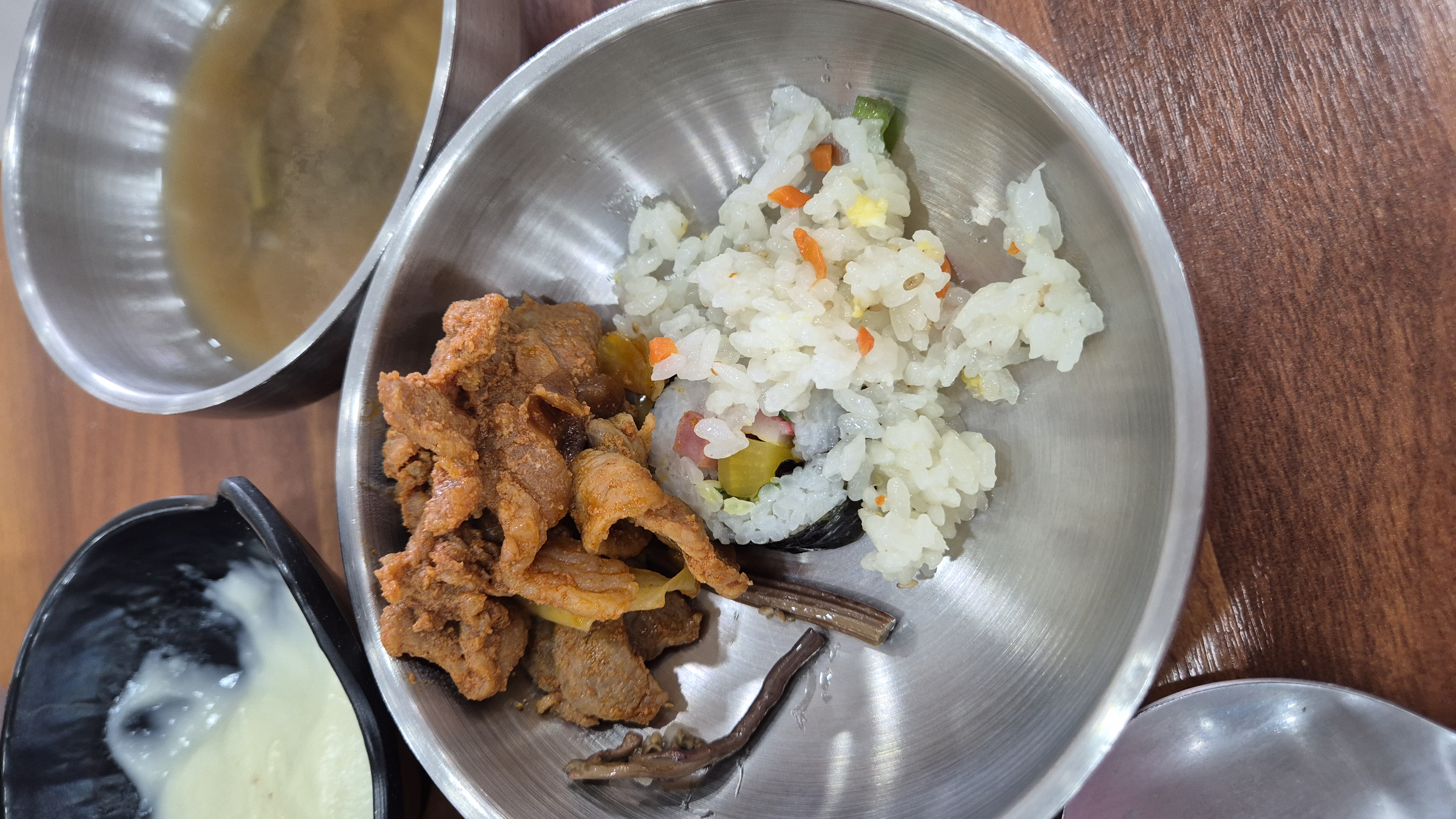 대전 무한리필 일오삼 수제돈까스 제육볶음과 볶음밥