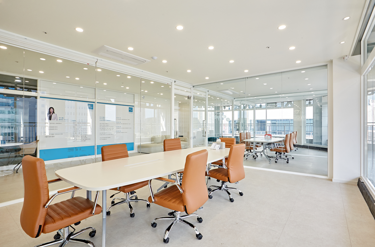 변호사회의실공간