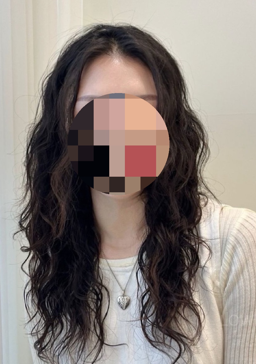 긴머리 레이어드컷, 왜 자꾸 마음을 사로잡을까요? 마성의 매력 파헤치기