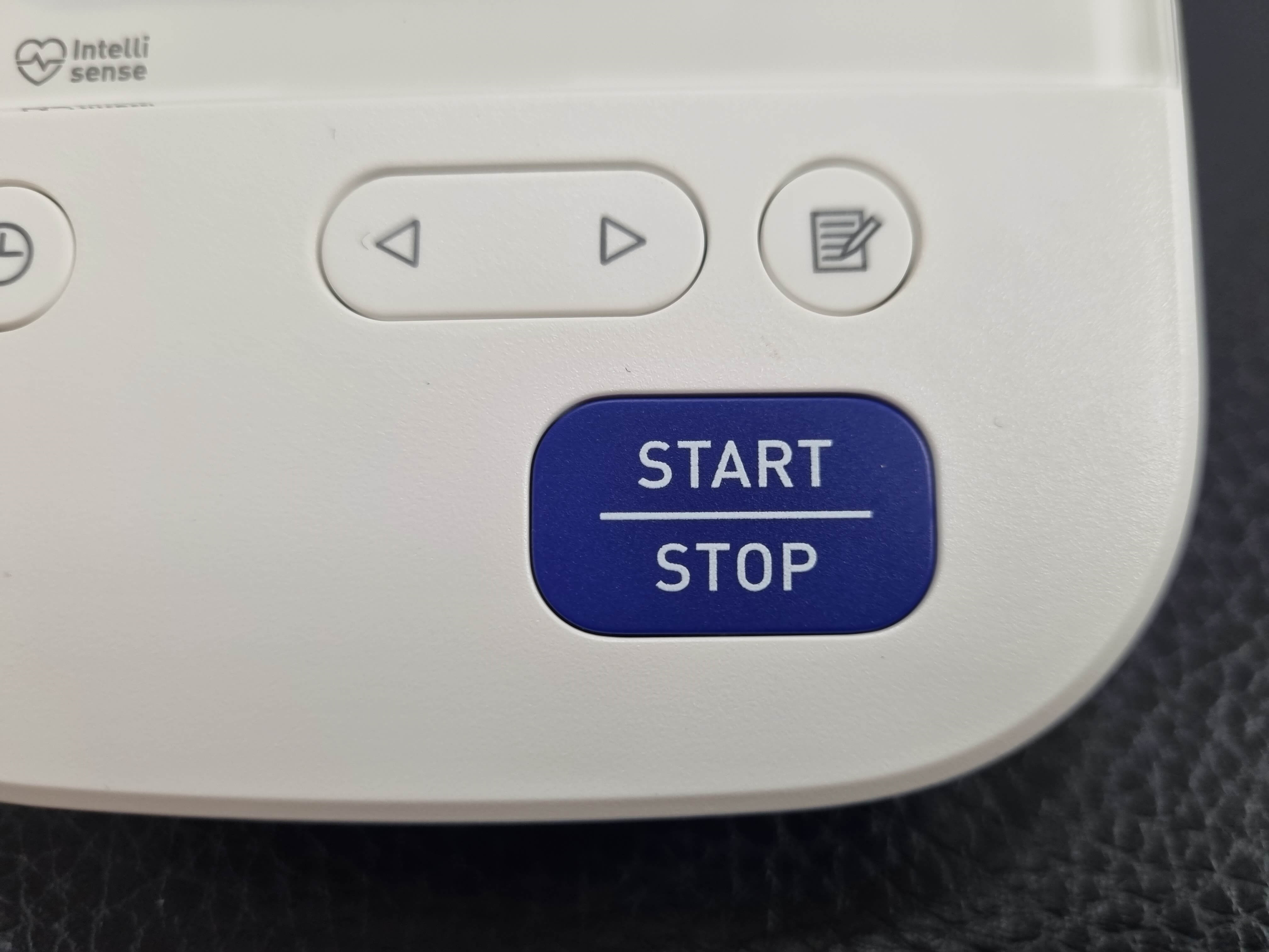 오므론 자동 혈압계