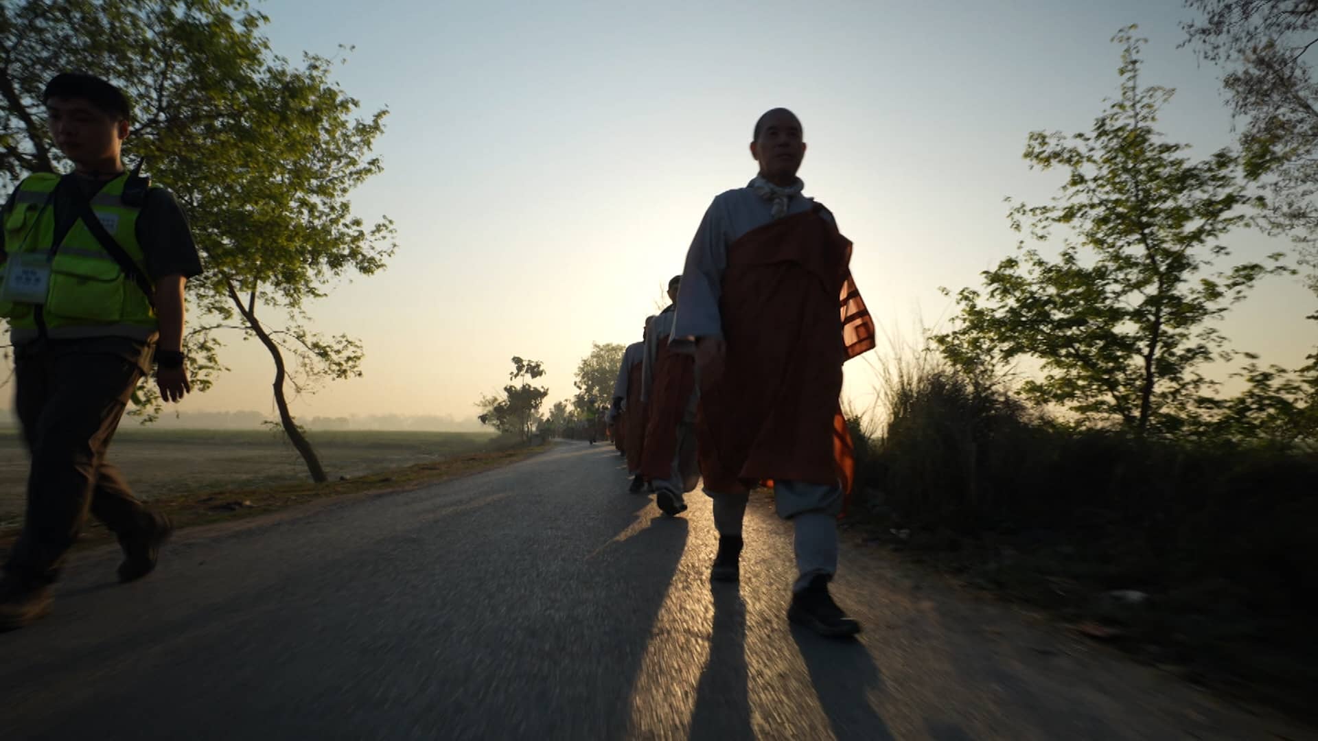 세상을 뒤흔든 43일
