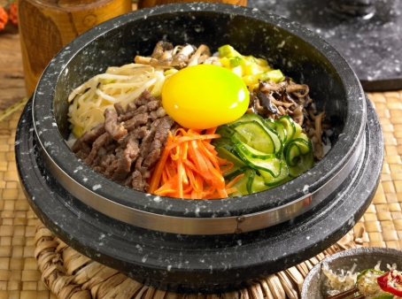한국의 분식 돌솥비빔밥