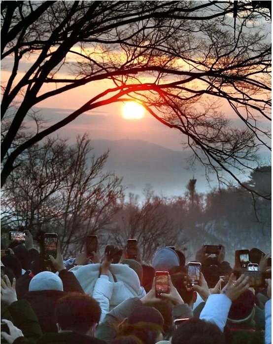 남산팔각정일출
