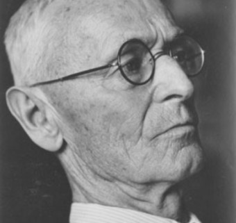 헤르만 헤세 인물사진