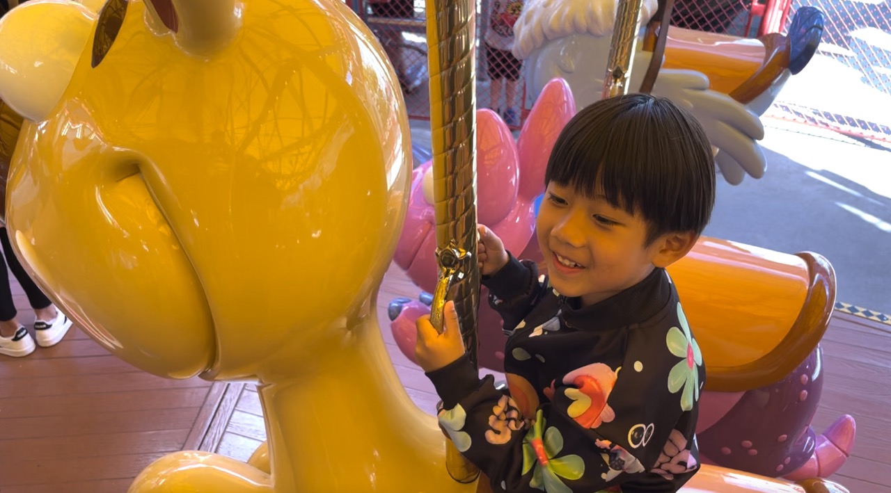 캘리포니아 어드벤처 파크 - Jessie&#39;s Critter Carousel