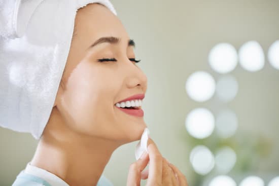세라마이드(Ceramide): 피부 장벽 강화와 보습의 핵심 성분