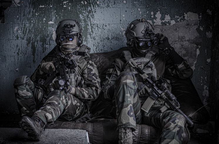 특전사의 장비와 무기