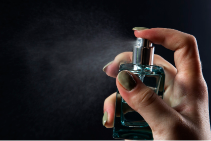 "AI보다 더 정확한 코?" – 냄새 감별사가 말하는 향의 세계