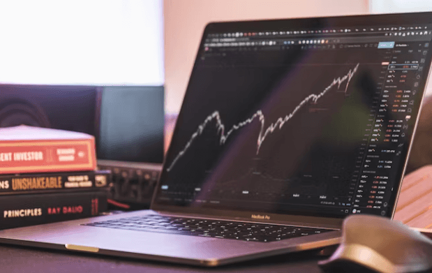 금&middot;주식&middot;비트코인 동반 강세: 에브리띵 랠리 대비 투자 전략