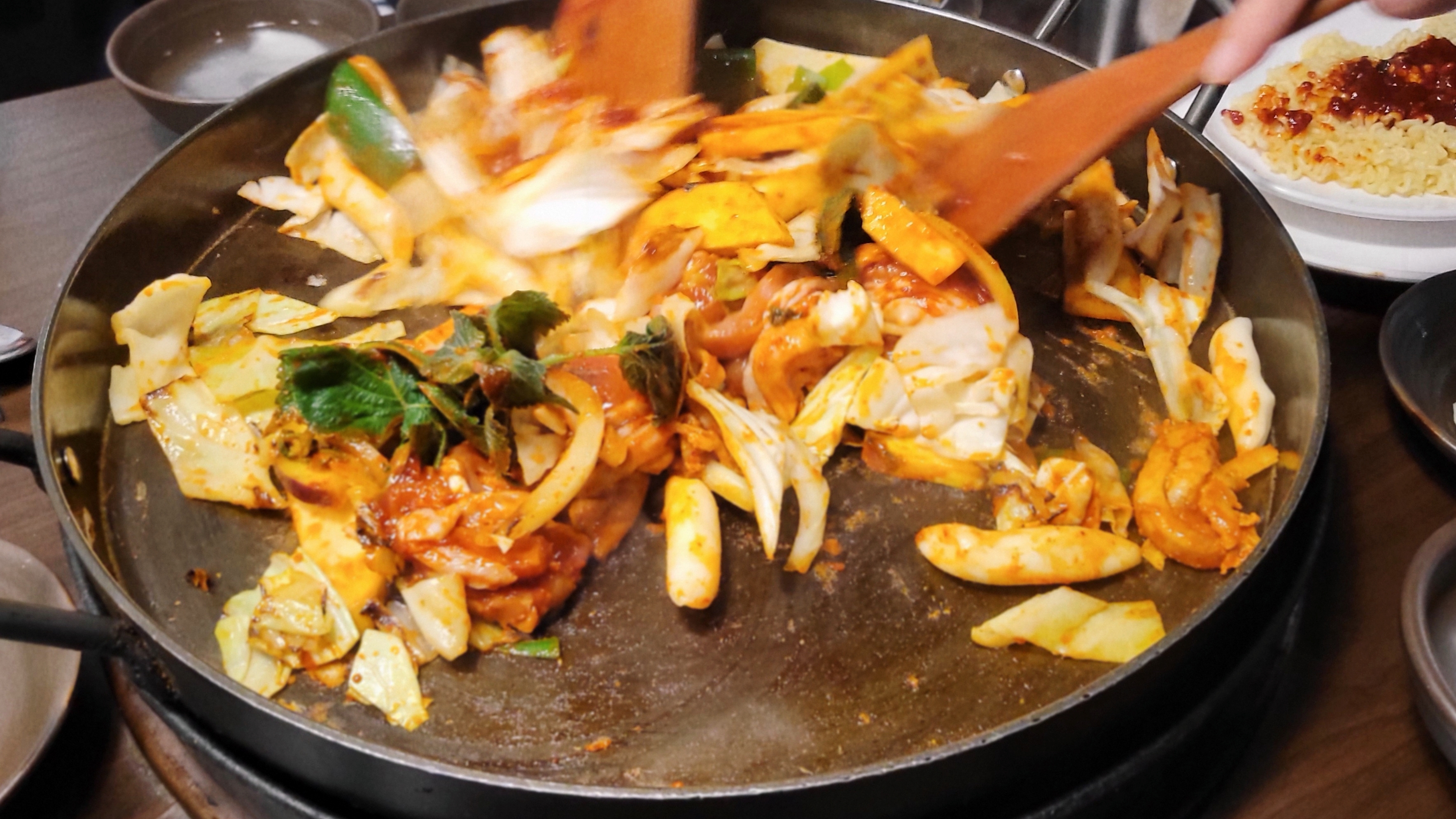 숭실대학교 닭갈비집 코웍비스트로