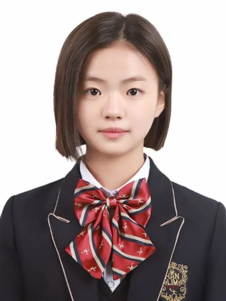 김시아-증명사진