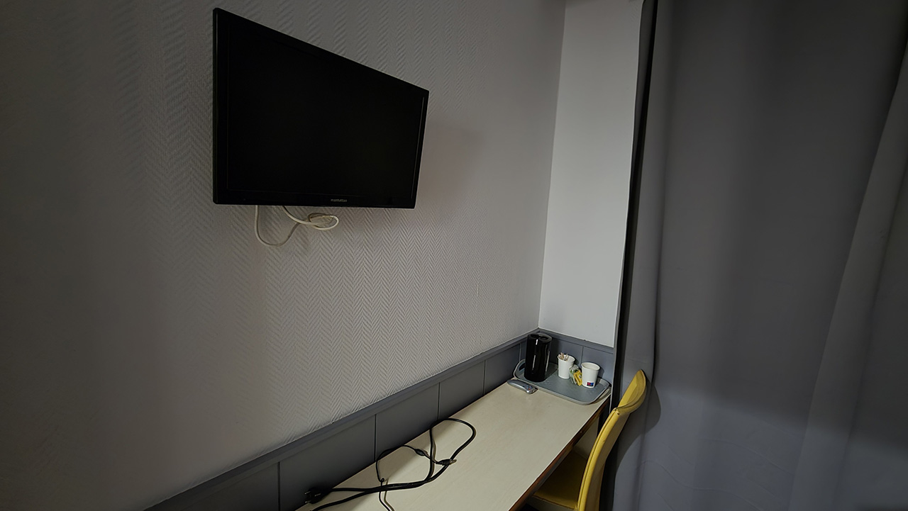 티브이와 테이블