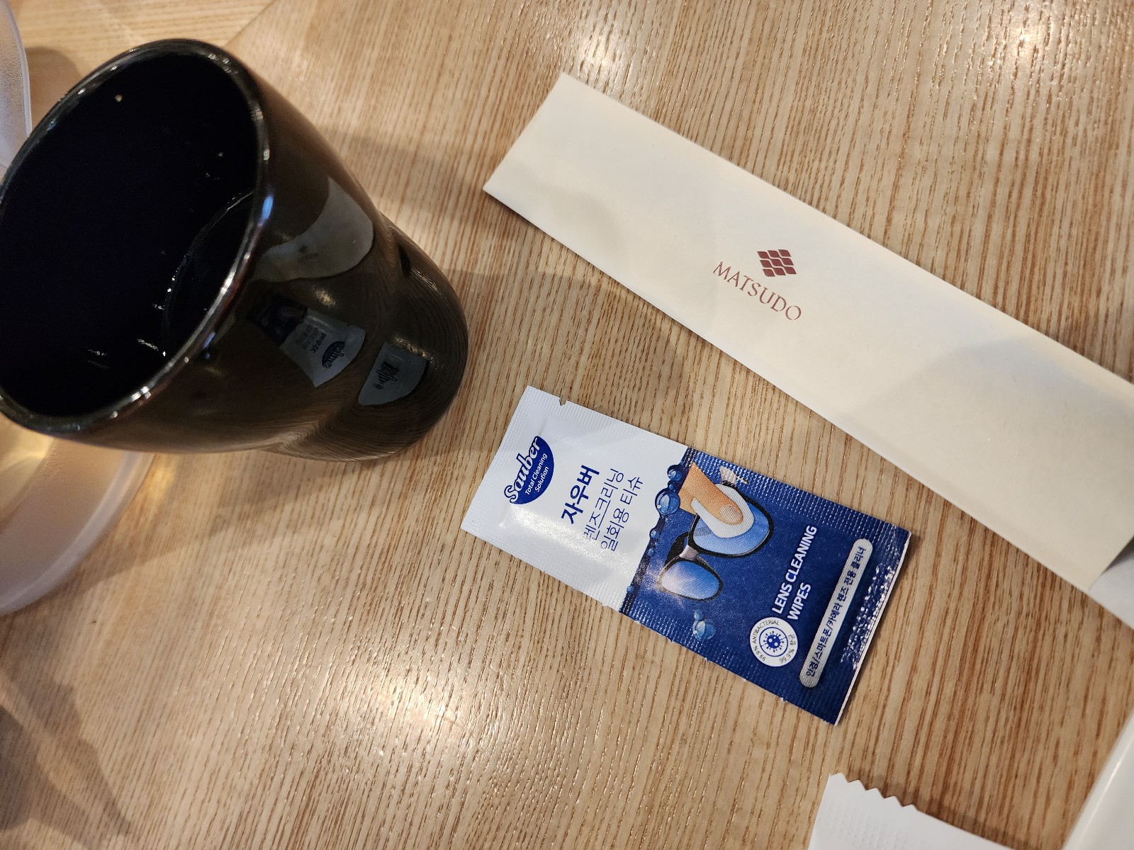 렌즈 크리닝 티슈