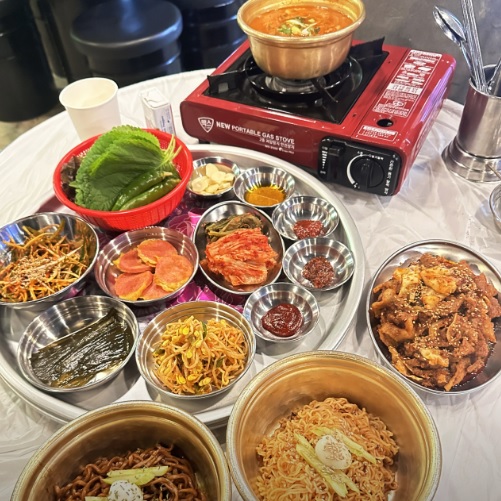 생방송 투데이 외국인의 밥상 냉동 삼겹살 한 상 서울 서대문구 보성집