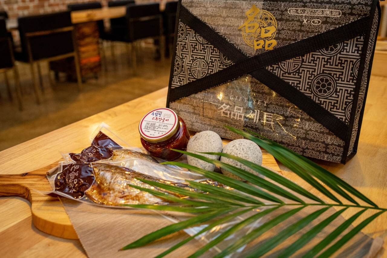 토밥즈 토요일은 밥이 좋아 보리굴비 정식 천안 맛집